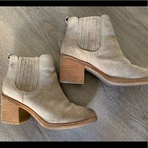 Sofft suede heeled booties, 7.5 tan